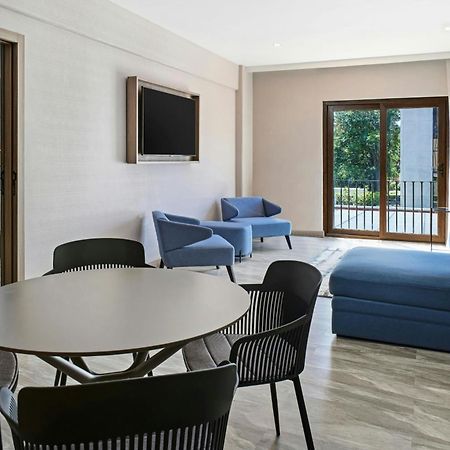 Courtyard By Marriott San Jose Escazu Hotell Eksteriør bilde