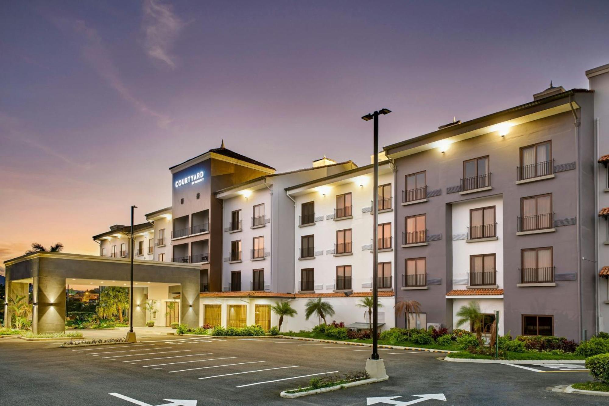 Courtyard By Marriott San Jose Escazu Hotell Eksteriør bilde